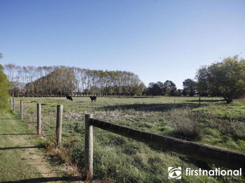 75 Oakview Lane, Nar Nar Goon VIC 3812