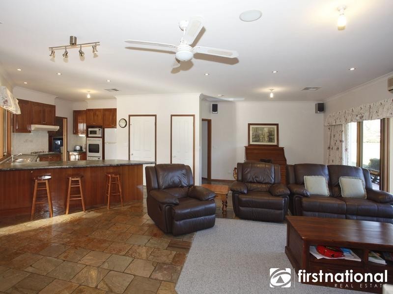 75 Oakview Lane., Nar Nar Goon VIC 3812