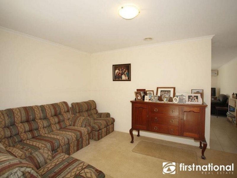 2/4 Jamieson Court, Pakenham VIC 3810