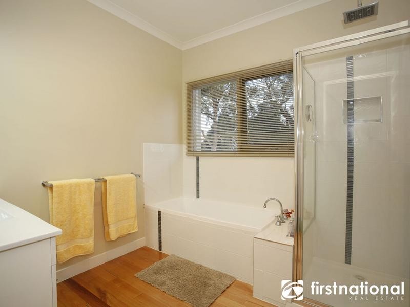 2 Royanne Close, Bunyip VIC 3815