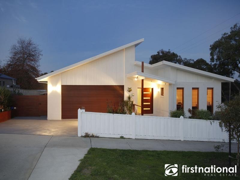 2 Royanne Close, Bunyip VIC 3815