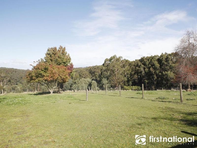 30 Harvie Road, Pakenham Upper VIC 3810