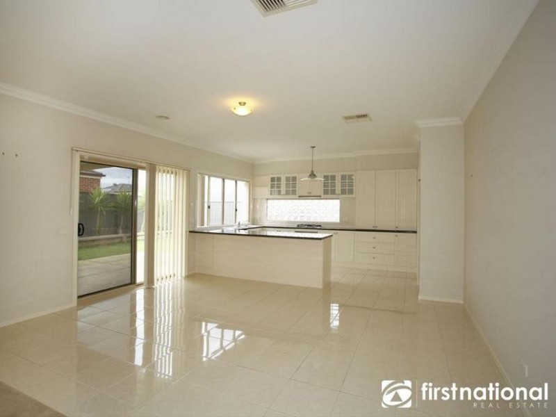 23 Adrian Drive, Pakenham VIC 3810