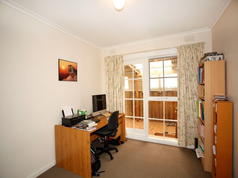 6 Thomas Street, Pakenham VIC 3810