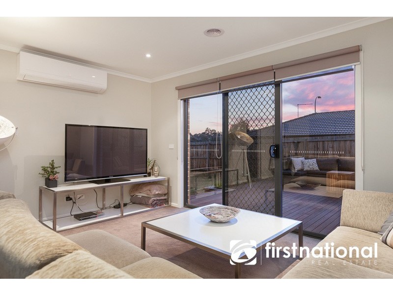 6 Swamp Gum Close, Pakenham VIC 3810