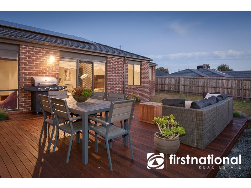 6 Swamp Gum Close, Pakenham VIC 3810