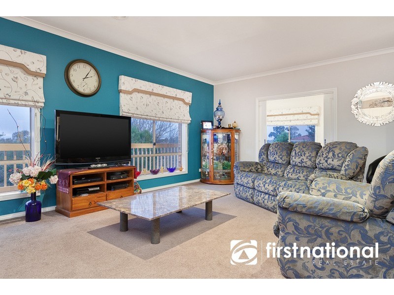 37 Union Avenue, Pakenham VIC 3810