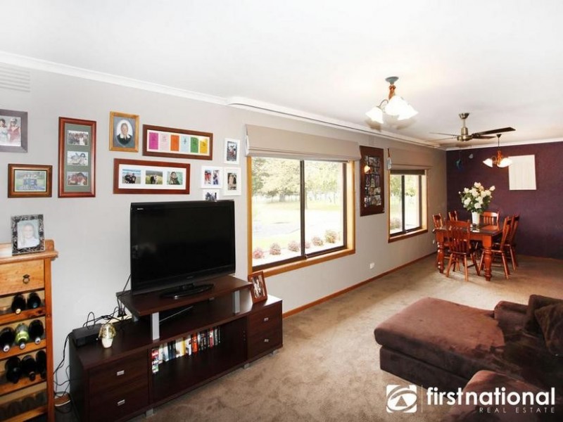 45 Main St, Nar Nar Goon VIC 3812