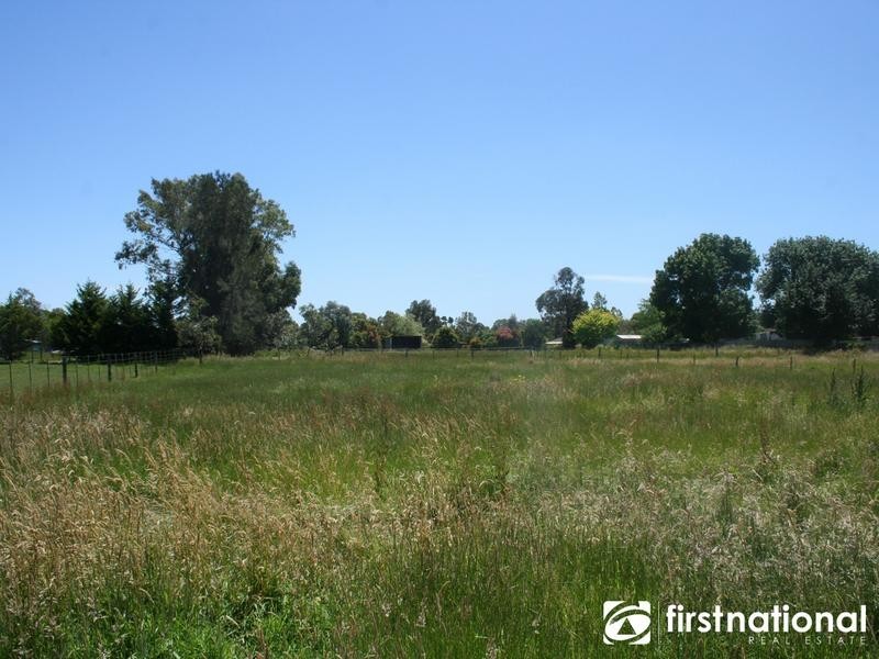 45 Main St, Nar Nar Goon VIC 3812