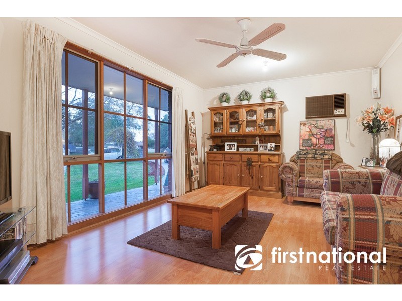 4 Bastow Close, Pakenham VIC 3810