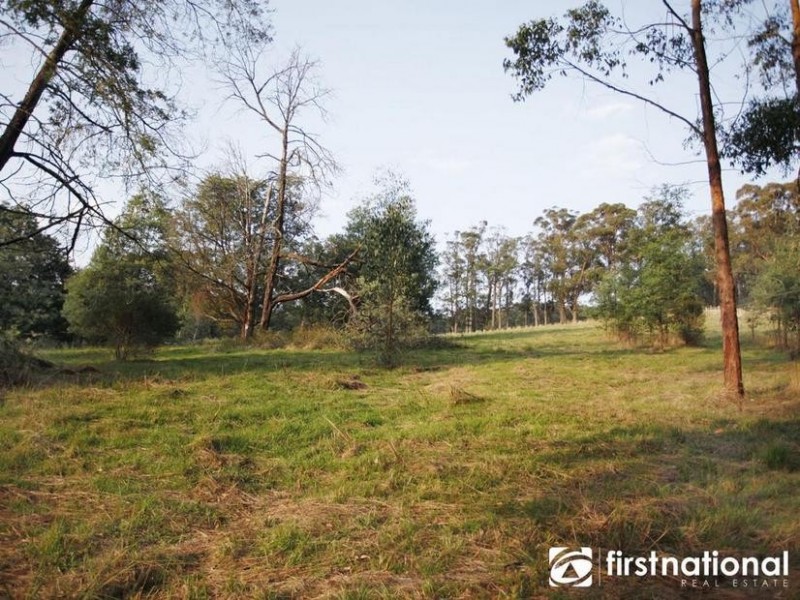 990 Pakenham Rd, Pakenham Upper VIC 3810