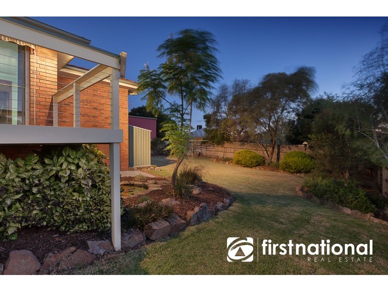 6 Settlers Hill Rise, Pakenham VIC 3810