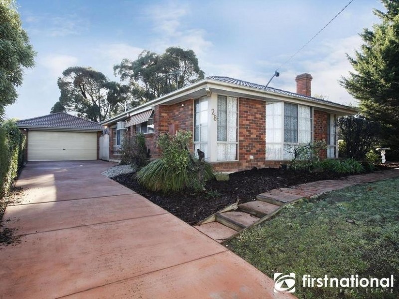 28 Eagle Drive, Pakenham VIC 3810