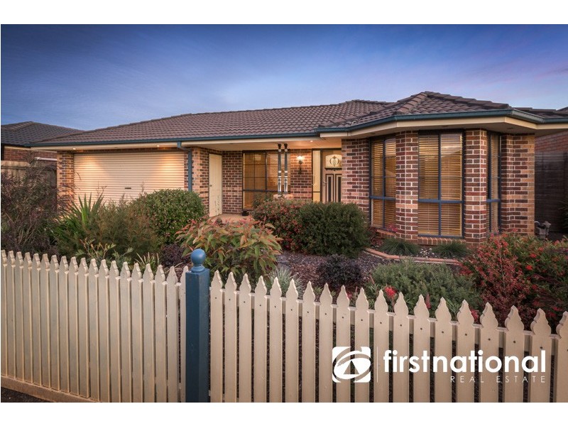 5 Wisteria Court, Pakenham VIC 3810