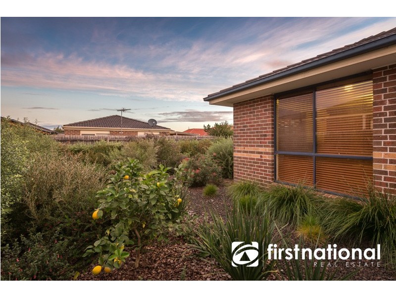 5 Wisteria Court, Pakenham VIC 3810