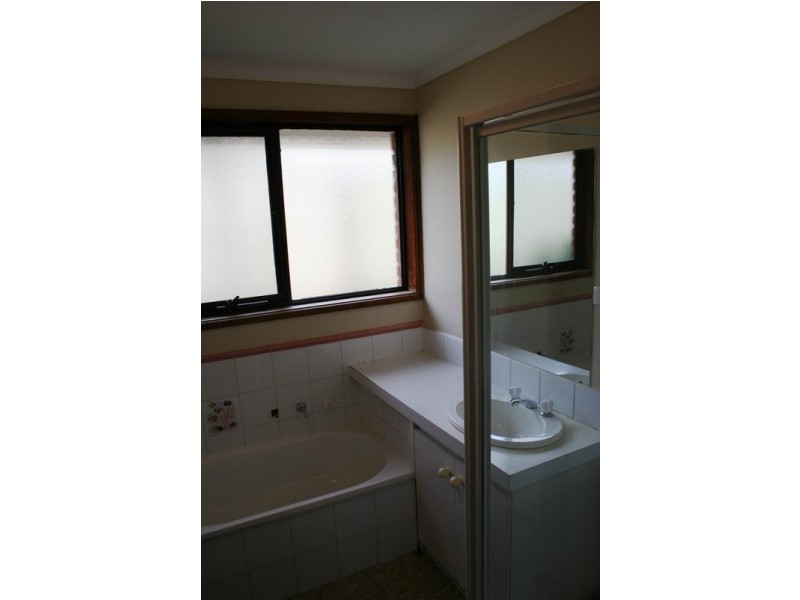 4/55 Main Street, Pakenham VIC 3810