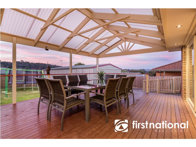 129 Eagle Drive, Pakenham VIC 3810