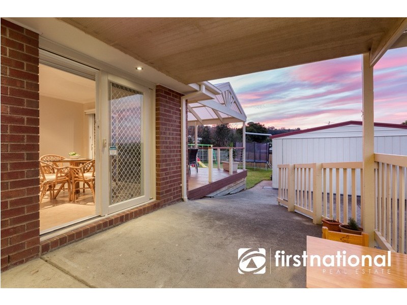 129 Eagle Drive, Pakenham VIC 3810