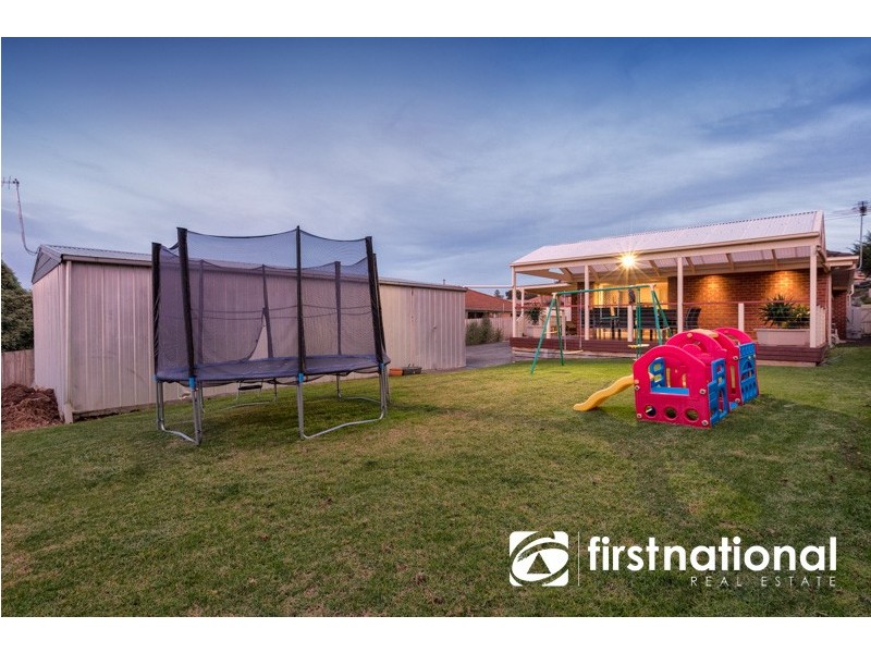 129 Eagle Drive, Pakenham VIC 3810