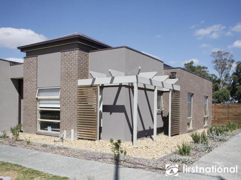 16 Haakman Way, Pakenham VIC 3810