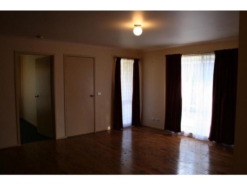 7 Conrad Court, Pakenham VIC 3810