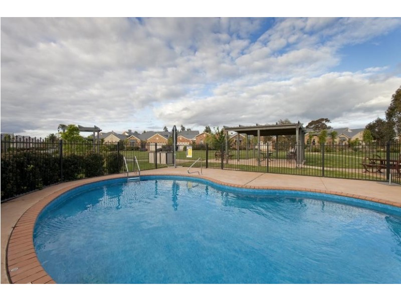 13/1 Malouf Court, Pakenham VIC 3810