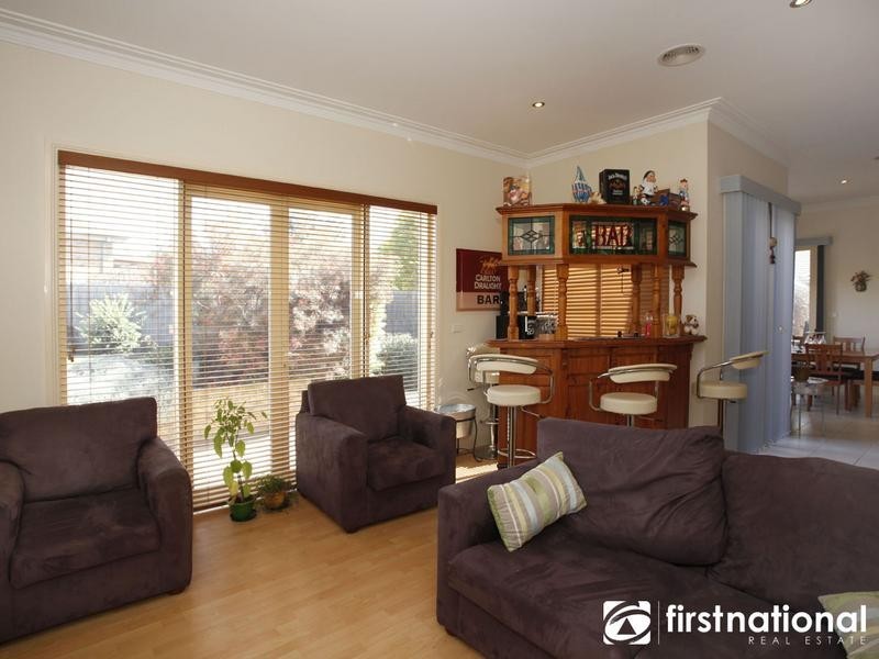 8 Pineview Court, Narre Warren South VIC 3805