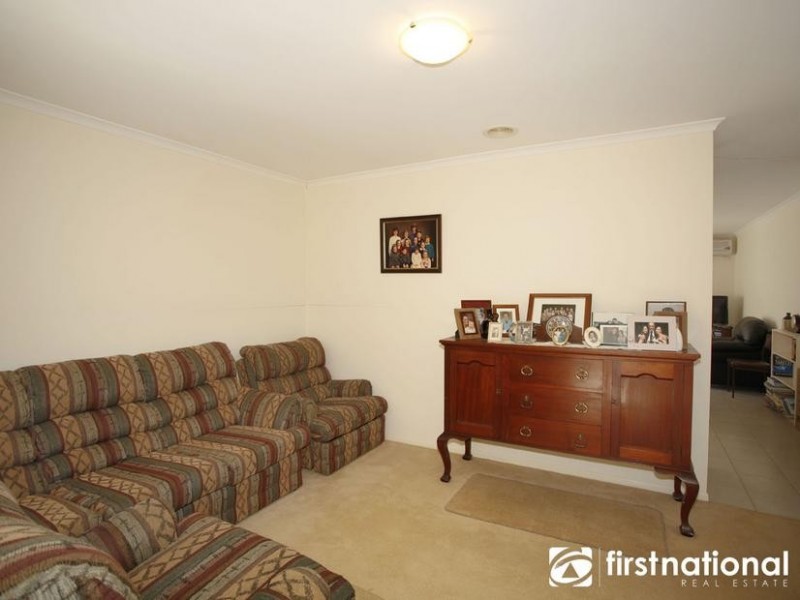 2/4 Jamieson Court, Pakenham VIC 3810