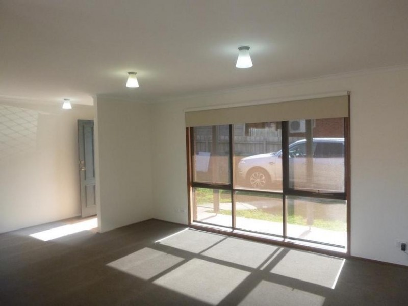 7 Kate Court, Pakenham VIC 3810