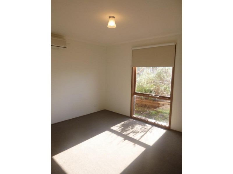 7 Kate Court, Pakenham VIC 3810