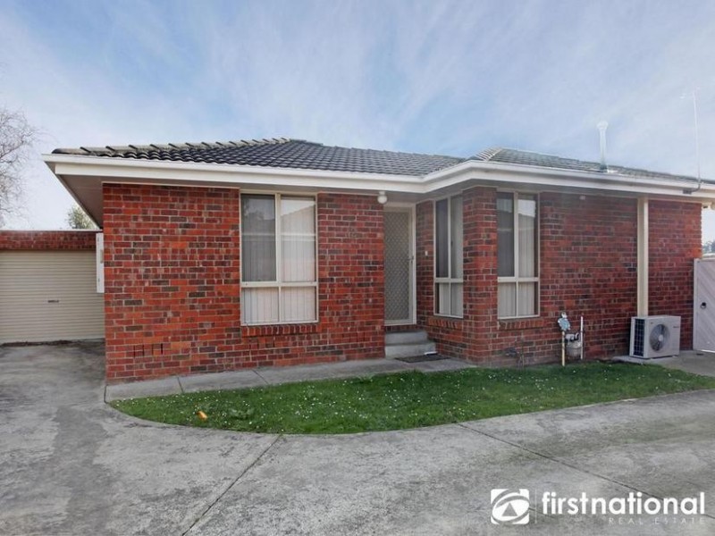2/4 Jan Maree Court, Pakenham VIC 3810