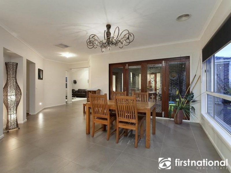 3 McAuley Avenue, Pakenham VIC 3810