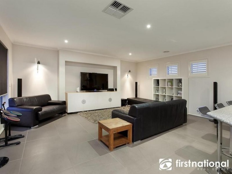 3 McAuley Avenue, Pakenham VIC 3810