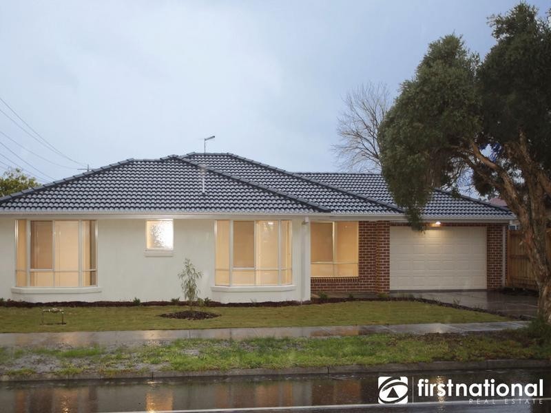 1/7 Henty Street, Pakenham VIC 3810