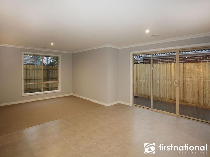 1/7 Henty Street, Pakenham VIC 3810