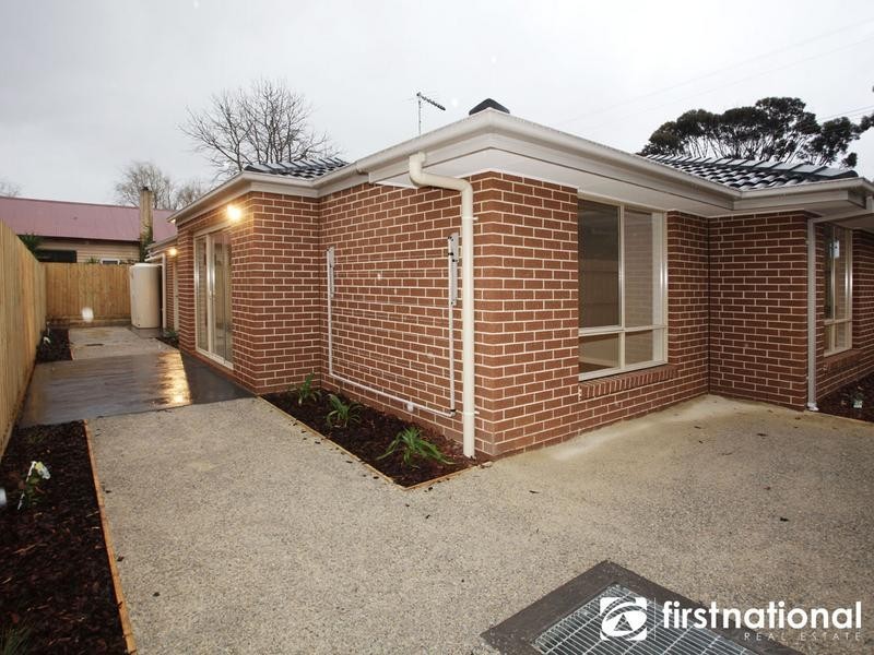 1/7 Henty Street, Pakenham VIC 3810