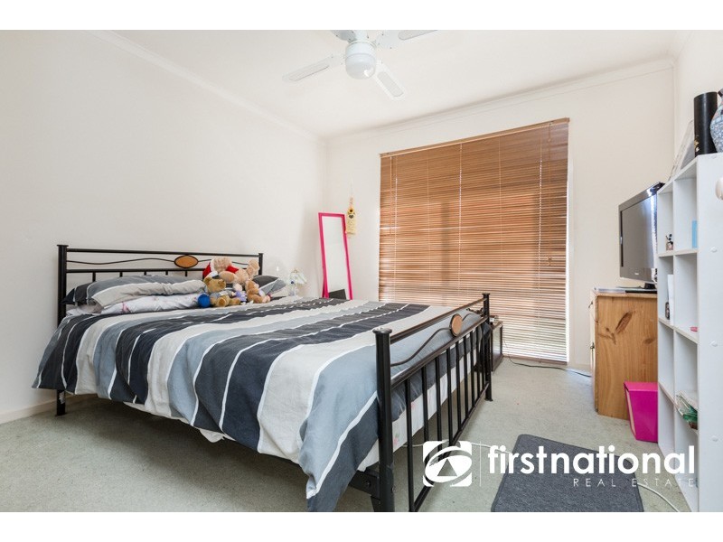 2/13 Savage Street, Pakenham VIC 3810