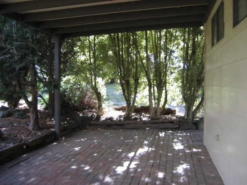 105 Wright Road, Garfield North VIC 3814