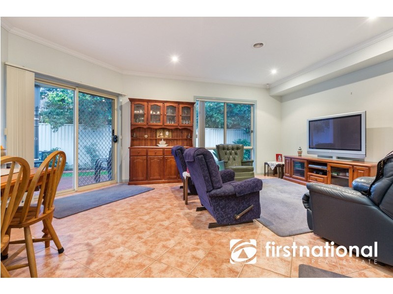 4 Cathedral Close, Pakenham VIC 3810