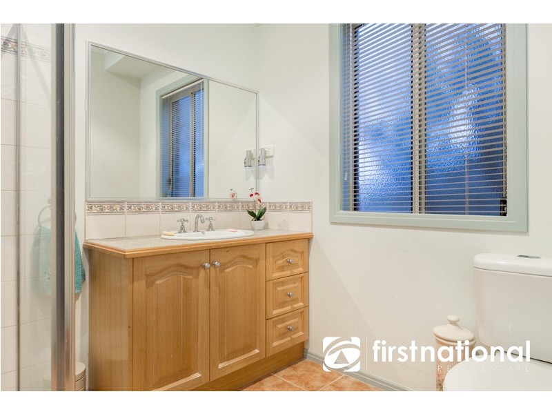 4 Cathedral Close, Pakenham VIC 3810
