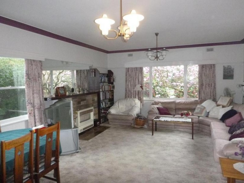 251 Princes Highway, Officer VIC 3809