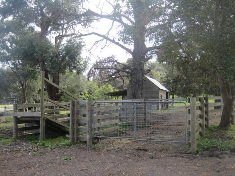 87 Starling Road, Officer VIC 3809