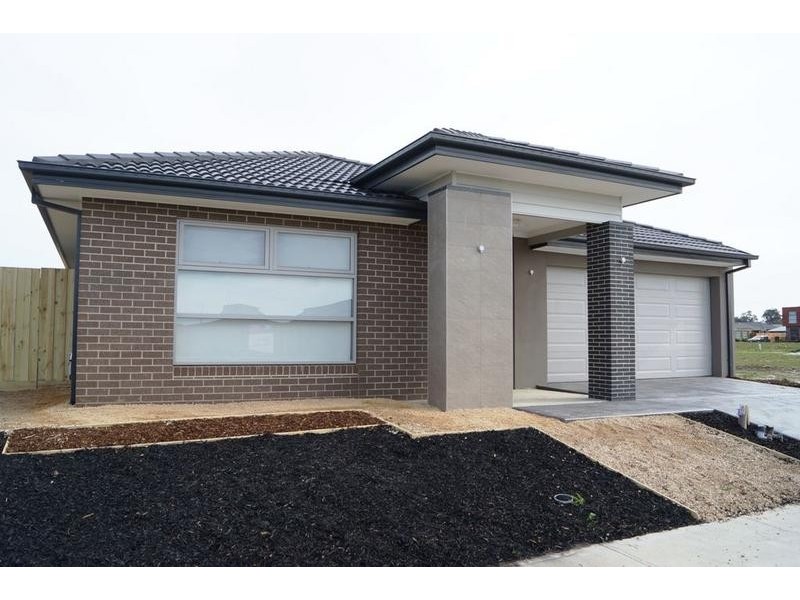 21 Peridot Avenue, Officer VIC 3809