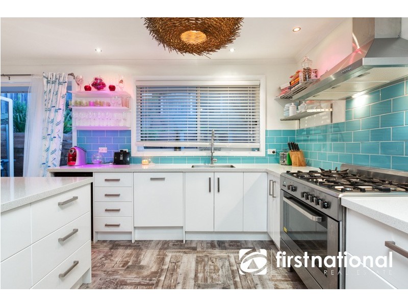 19 Fleming Terrace, Pakenham VIC 3810