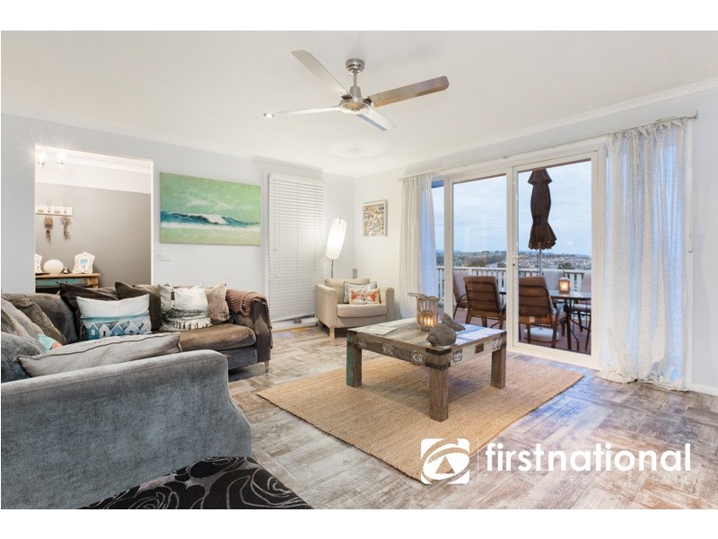 19 Fleming Terrace, Pakenham VIC 3810