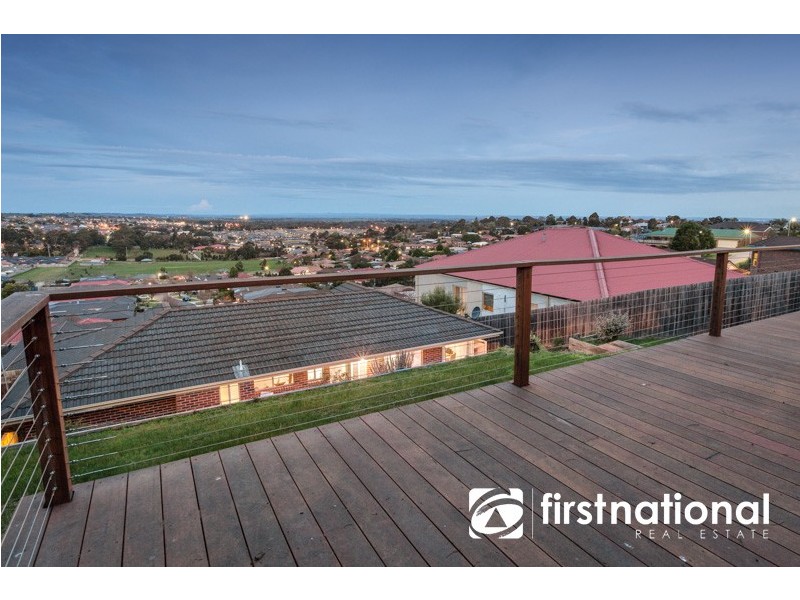 19 Fleming Terrace, Pakenham VIC 3810