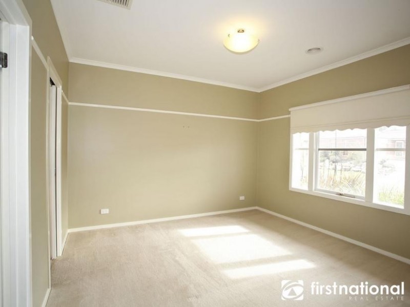 23 Adrian Drive, Pakenham VIC 3810