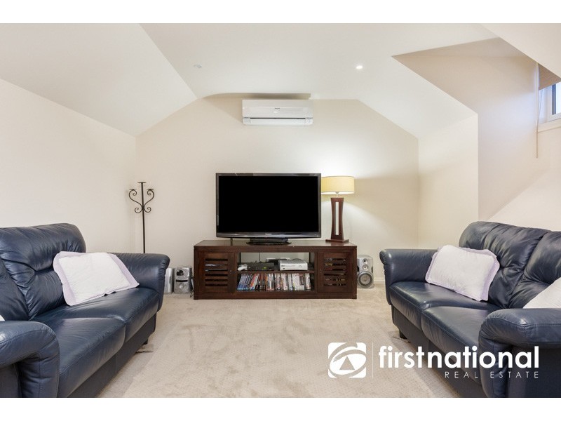 33 Still Water Way, Officer VIC 3809