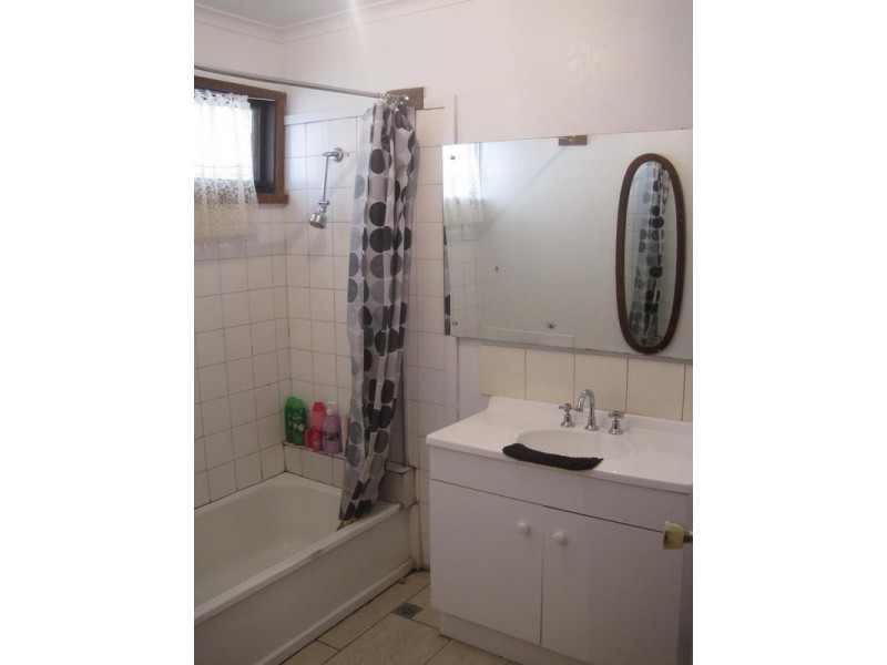 14 Wadsley Avenue, Pakenham VIC 3810