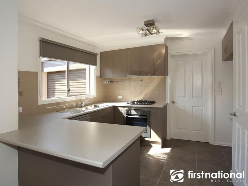 1 Swamp Gum Close, Pakenham VIC 3810